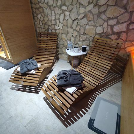 Spa Suite 21 Augusta Bagian luar foto