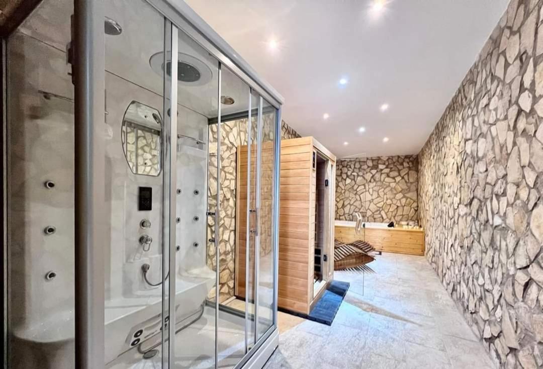 Spa Suite 21 Augusta Bagian luar foto